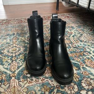 Women’s Naya heeled chelsea boot by Universal Threads target